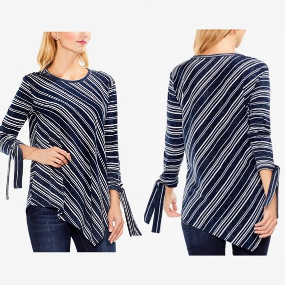 Two by Vince Camuto Asymmetric Hem Top - Picture 1 of 7